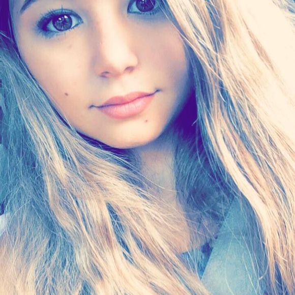 Meet your Posher, Catherine - Picture 1 of 1